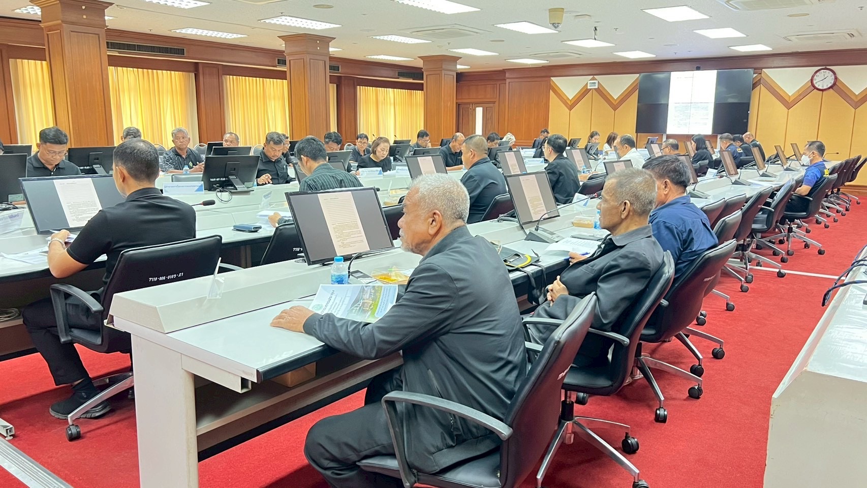 title - ส.ป.ก.ตรังจัดประชุมคณะกรรมการปฏิรูปที่ดินจังหวัดตรัง ครั้งที่ ๒/๒๕๖๙ ณ ห้องพระยารัษฏา ชั้น ๕ ศาลากลางจังหวัดตรัง