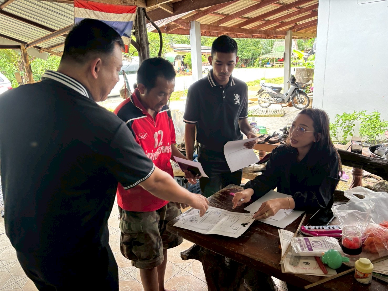 title - สำนักงานการปฏิรูปที่ดินจังหวัดตรังออกให้บริการศูนย์บริการประชาชนเคลื่อนที่ในเขตปฏิรูปที่ดินจังหวัดตรัง ประจำปี พ.ศ.๒๕๖๙