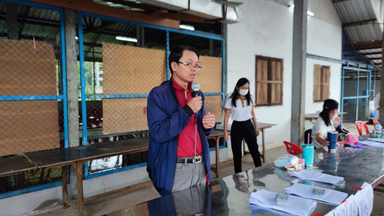 วันที่ 28 พฤษภาคม 2567 นางสาวพยอม กุลพันธ์ นักวิชาการปฏิรูปที่ดินชำนาญการพิเศษ รักษาราชการแทนปฏิรูปที่ดินจังหวัดอุบลราชธานี มอบหมายให้ กลุ่มยุทธศาสตร์และการปฏิรูปที่ดิน ออกหน่วยบริการรับคำร้องขอออกโฉนดเพื่อการเกษตร ในเขตปฏิรูปที่ดิน