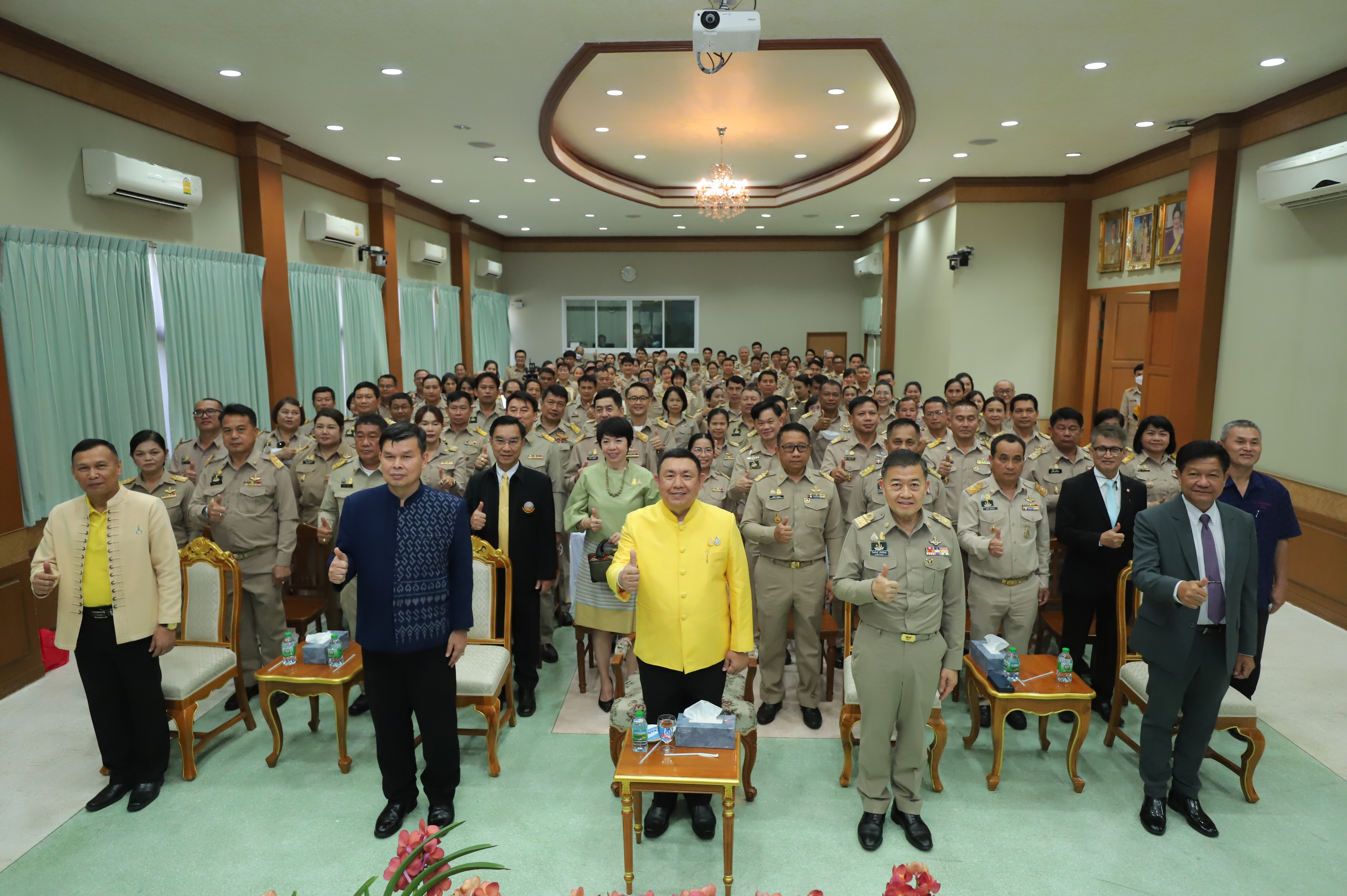 วันที่ 6 - 8 มีนาคม 2566 นายอำมริต คงแก้ว ปฏิรูปที่ดินจังหวัดอุบลราชธานี พร้อมเจ้าหน้าที่ ส.ป.ก.อุบลราชธานี เข้าร่วมกิจกรรมงานวันคล้ายวันสถาปนาสำนักงานการปฏิรูปที่ดินเพื่อเกษตรกรรม (ส.ป.ก.) ครบรอบ 48 ปี