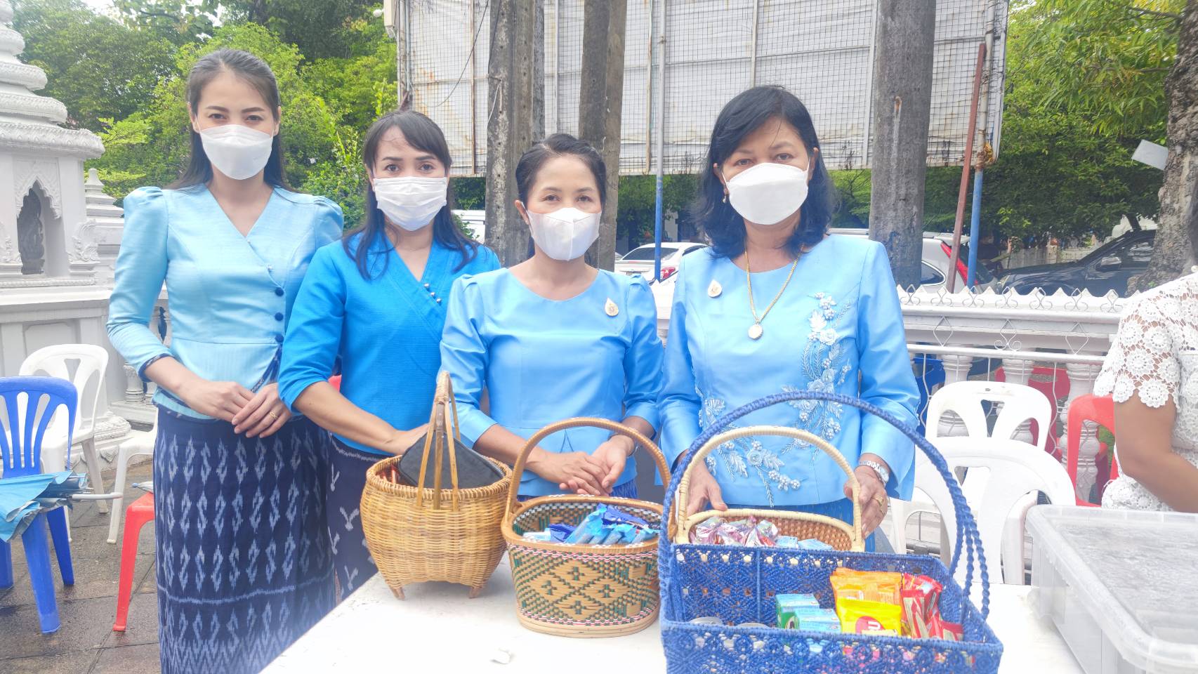 วันที่ 9 สิงหาคม 2565 สำนักงานการปฏิรูปที่ดินจังหวัดอุบลราชธานี โดย นางสาวฐิภาพรรณ พึ่งไพฑุรย์ ปฏิรูปที่ดินจังหวัดอุบลราชธานี และเจ้าหน้าที่ ส.ป.ก.อุบลราชธานี ร่วมกิจกรรมทำบุญตักบาตร