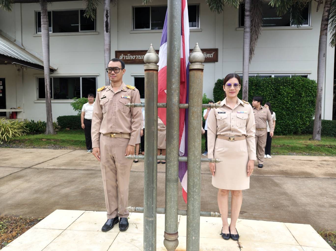 title - ส.ป.ก. อุตรดิตถ์ จัดกิจกรรมเคารพธงชาติและร้องเพลงชาติไทย เนื่องในวันพระราชทานธงชาติไทย (Thai National Flag Day) ๒๘ กันยายน ประจำปี ๒๕๖๙