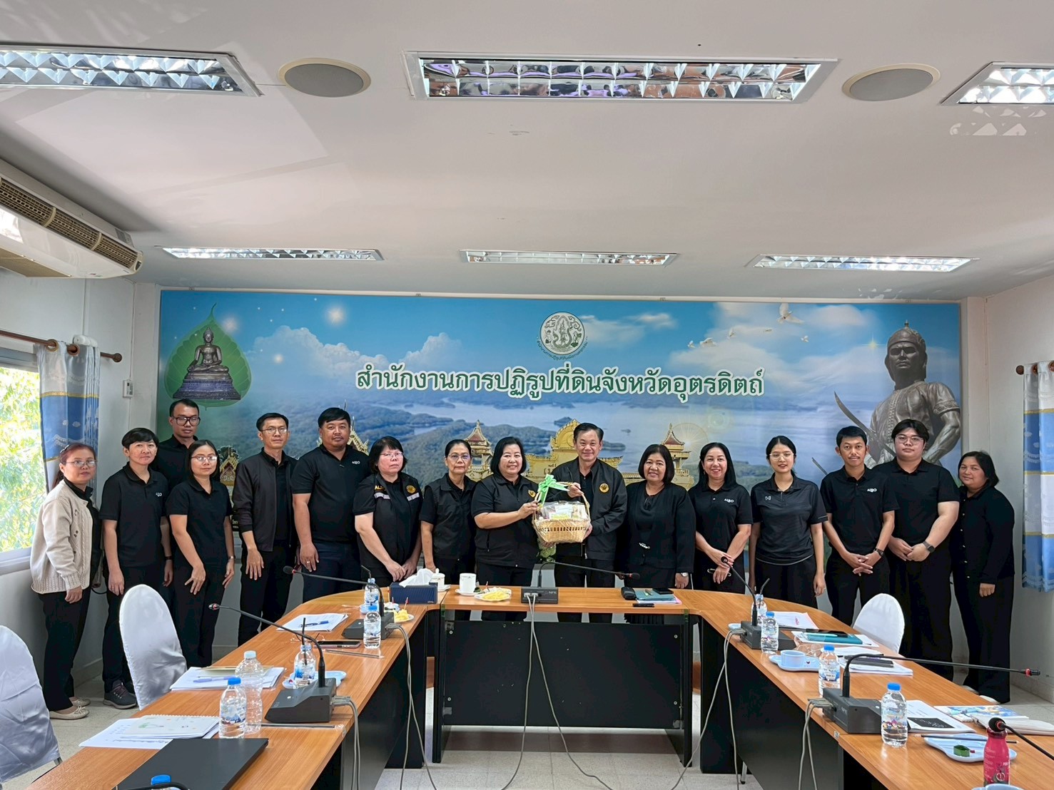 title - ผู้ตรวจราชการ ส.ป.ก. ประชุมติดตามผลการดำเนินงานตามแผนการตรวจราชการของ ส.ป.ก. ประจำปีงบประมาณ พ.ศ. ๒๕๖๙ รอบที่ ๑ จังหวัดอุตรดิตถ์