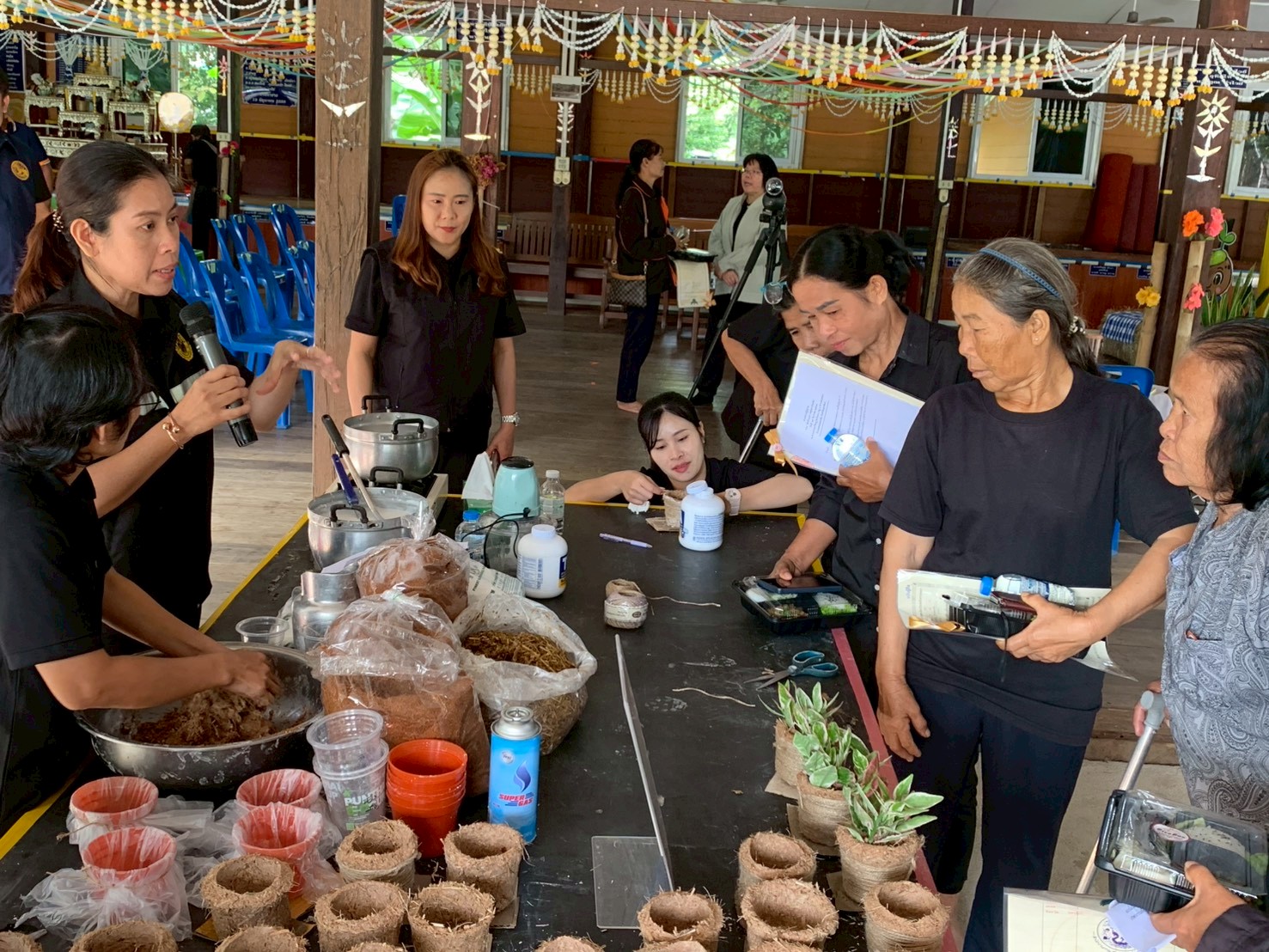 title - ส.ป.ก.อุตรดิตถ์ จัดโครงการงานรณรงค์หยุดเผาในเขตปฏิรูปที่ดิน “ฮักบ้านเฮา หยุดเผากันเน้อ” พร้อมเปิดศูนย์รณรงค์หยุดการเผาอย่างเป็นทางการ