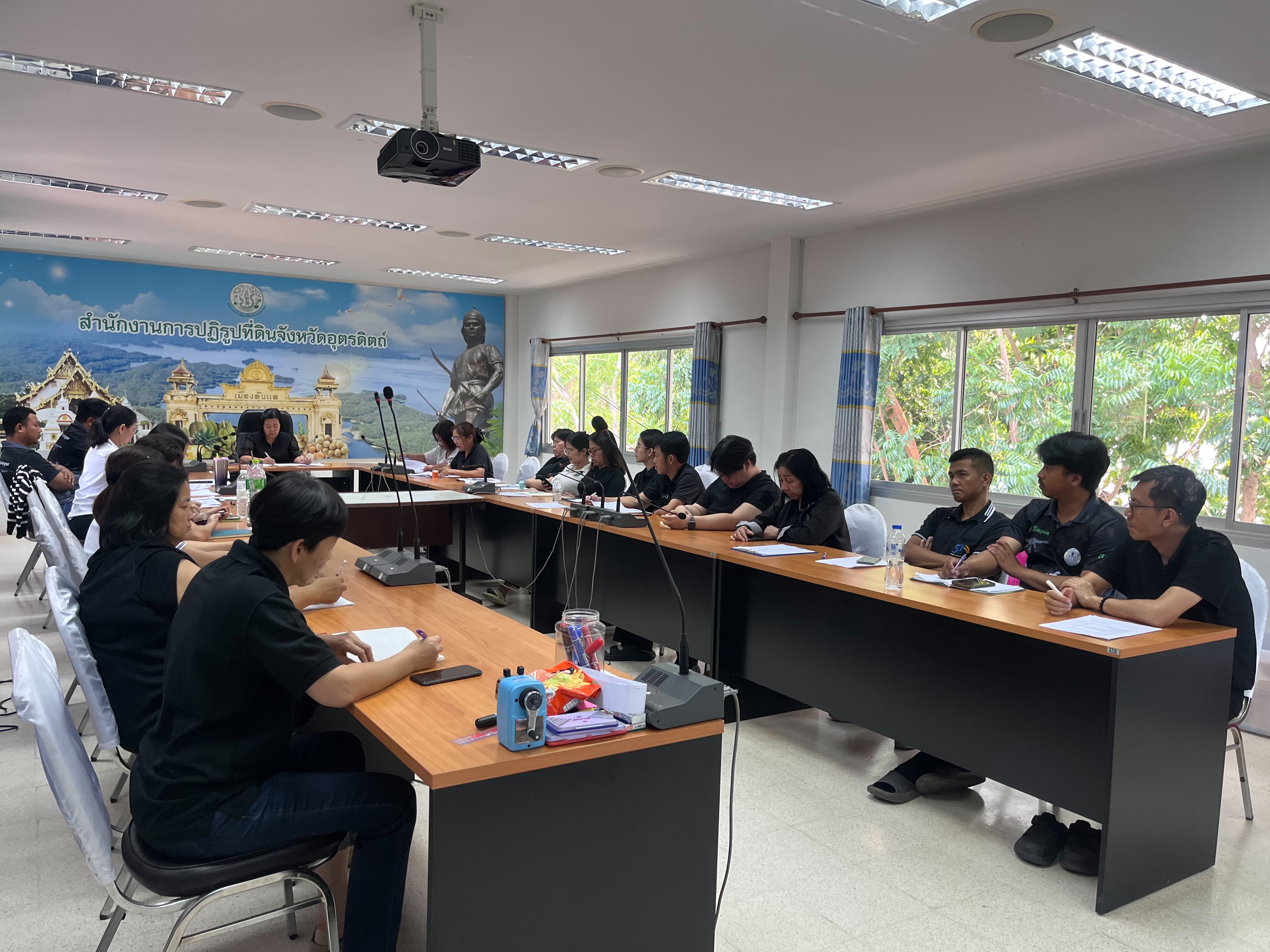 title - ส.ป.ก.อุตรดิตถ์ จัดประชุมข้าราชการและเจ้าหน้าที่ ประจำเดือนมีนาคม ๒๕๖๙ และมอบเกียรติบัตรยกย่องเชิดชูเกียรติบุคลากรที่มีคุณธรรม