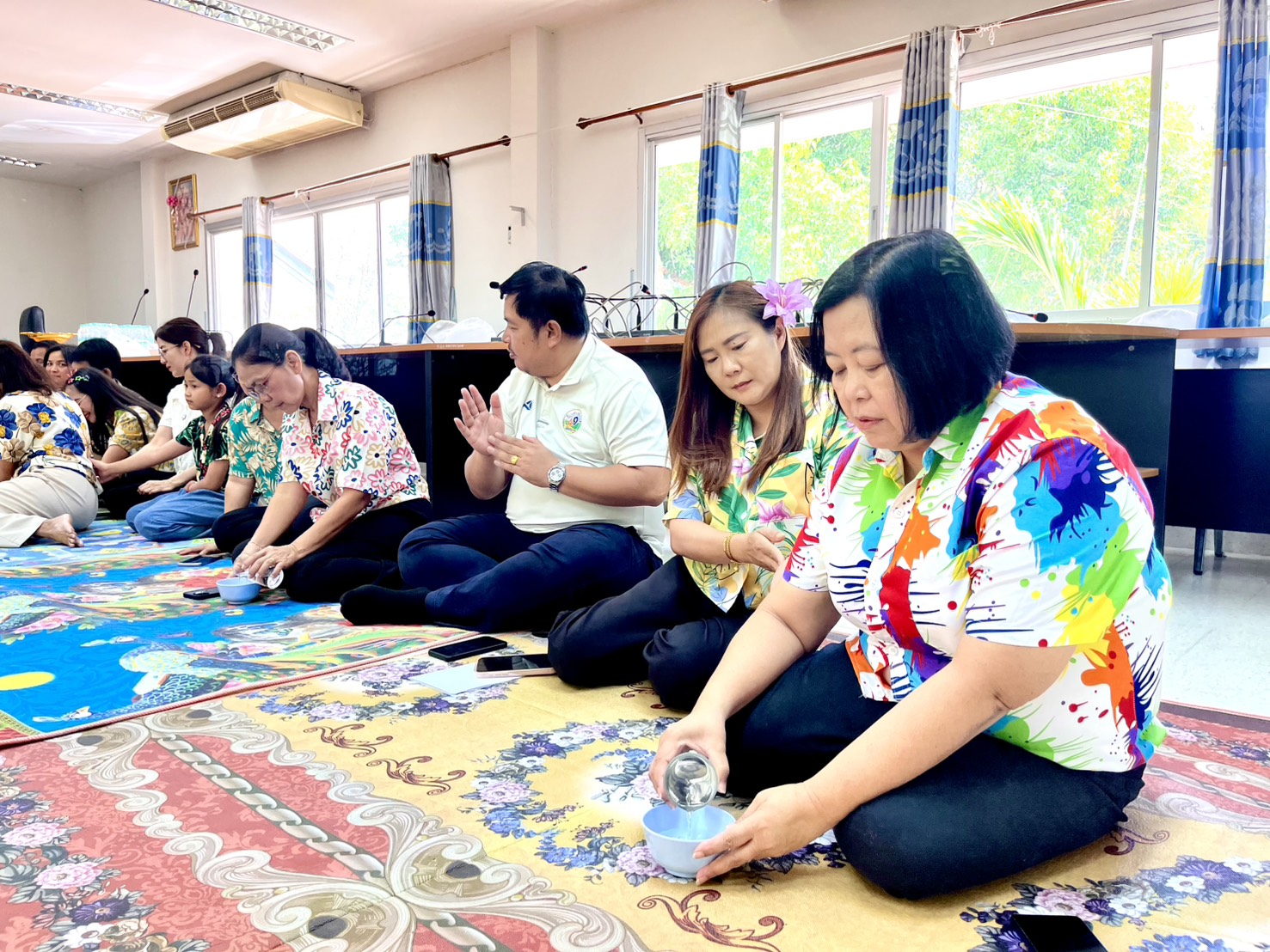title - ส.ป.ก.อุตรดิตถ์ จัดพิธีทำบุญสำนักงาน สรงน้ำพระพุทธรูป และรดน้ำขอพรผู้อาวุโสของสำนักงาน และร่วมพิธีสรงน้ำพระ ณ จวนผู้ว่าราชการจังหวัดอุตรดิตถ์ เนื่องในเทศกาลสงกรานต์ ปี ๒๕๖๙
