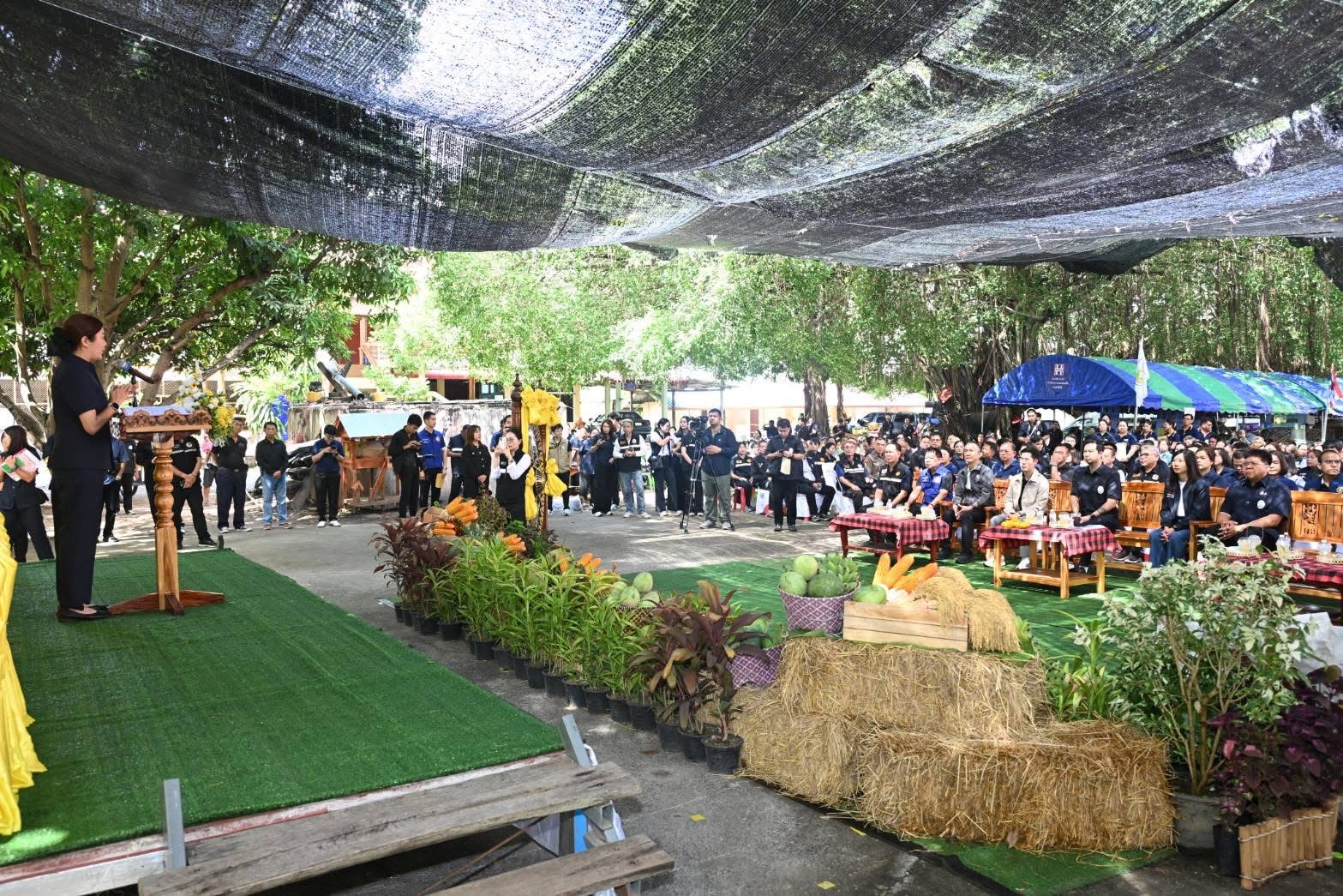 title - รมช.เกษตรฯ เปิดงานโครงการคลินิกเกษตรเคลื่อนที่ในพระราชานุเคราะห์ สมเด็จพระบรมโอรสาธิราชฯสยามมกุฎราชกุมาร ประจำปีงบประมาณ 2569 ไตรมาสที่ 3