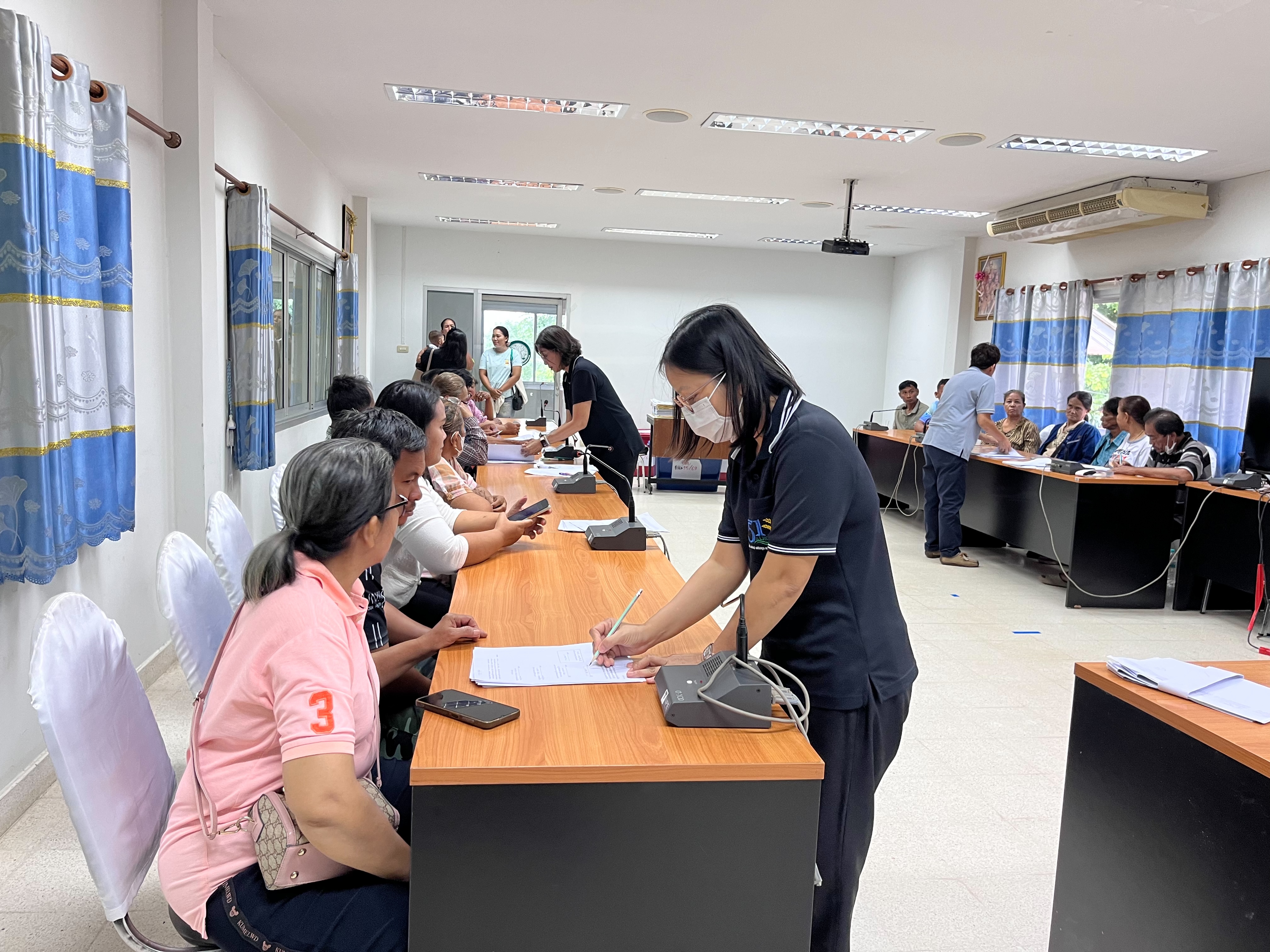title - ส.ป.ก.อุตรดิตถ์ สนับสนุนสินเชื่อเงินกองทุนการปฏิรูปที่ดินเพื่อเกษตรกรรม ให้กับเกษตรกรในเขตปฏิรูปที่ดิน ครั้งที่ ๖/๒๕๖๙