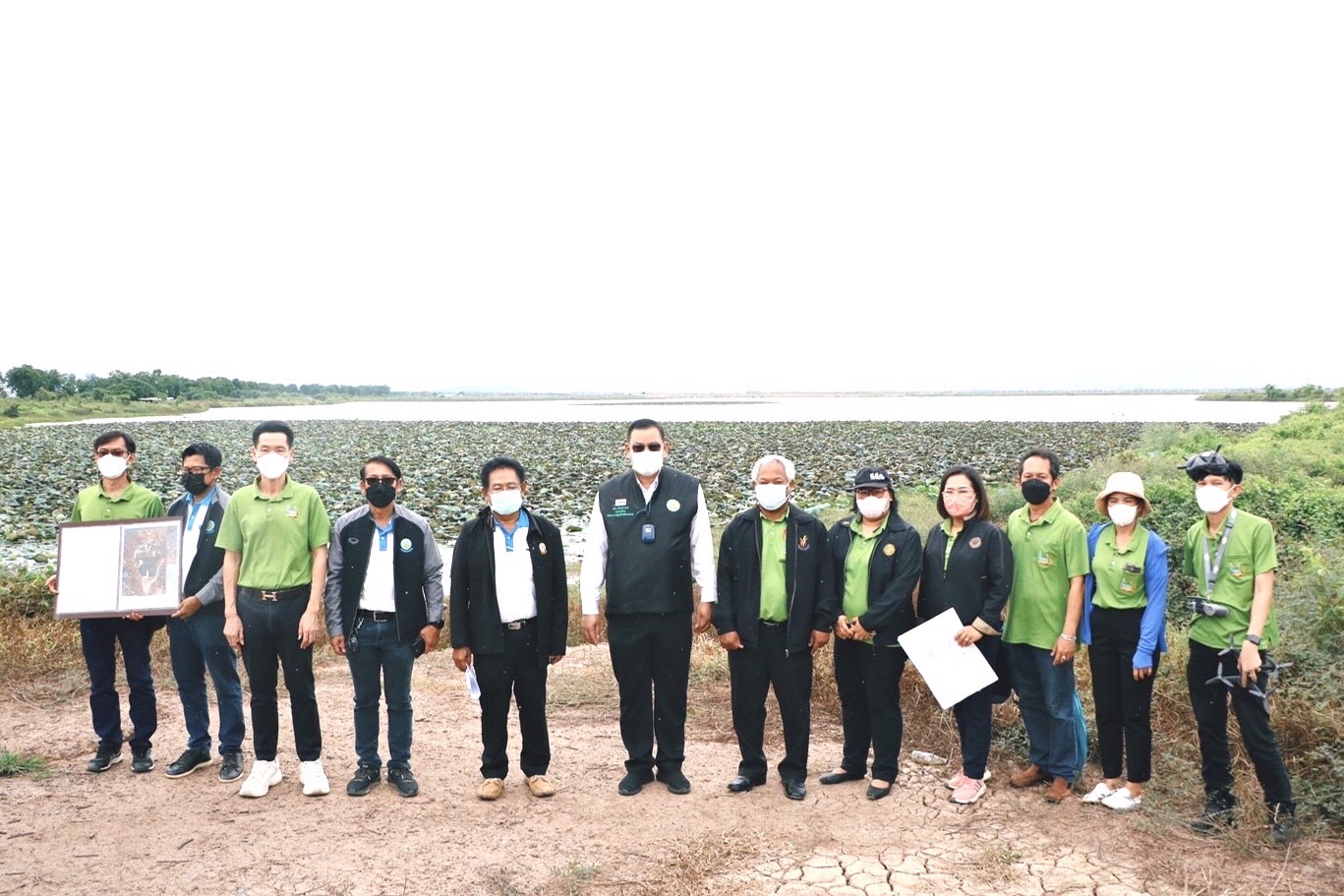 รองเลขาธิการ สำนักงานการปฏิรูปที่ดินเพื่อเกษตรกรรม ลงพื้นที่จังหวัดอุตรดิตถ์ ประชุมทบทวนการขออนุญาตใช้ที่ดินสาธารณประโยชน์ลำรางทุ่งกะโล่