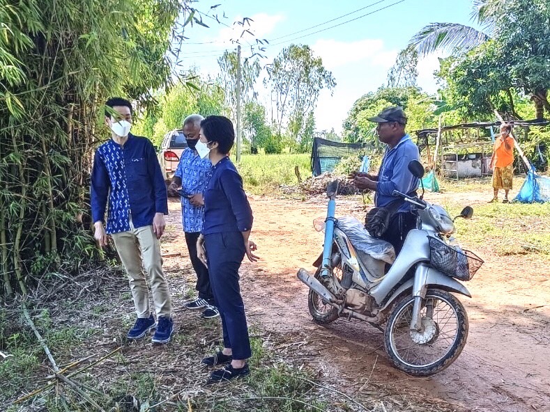 ส.ป.ก.อุตรดิตถ์ ลงพื้นที่เพื่อสร้างการรับรู้แนวทางการช่วยเหลือผู้ประสบภัยธรรมชาติด้านอุทกภัยในเขตปฏิรูปที่ดิน