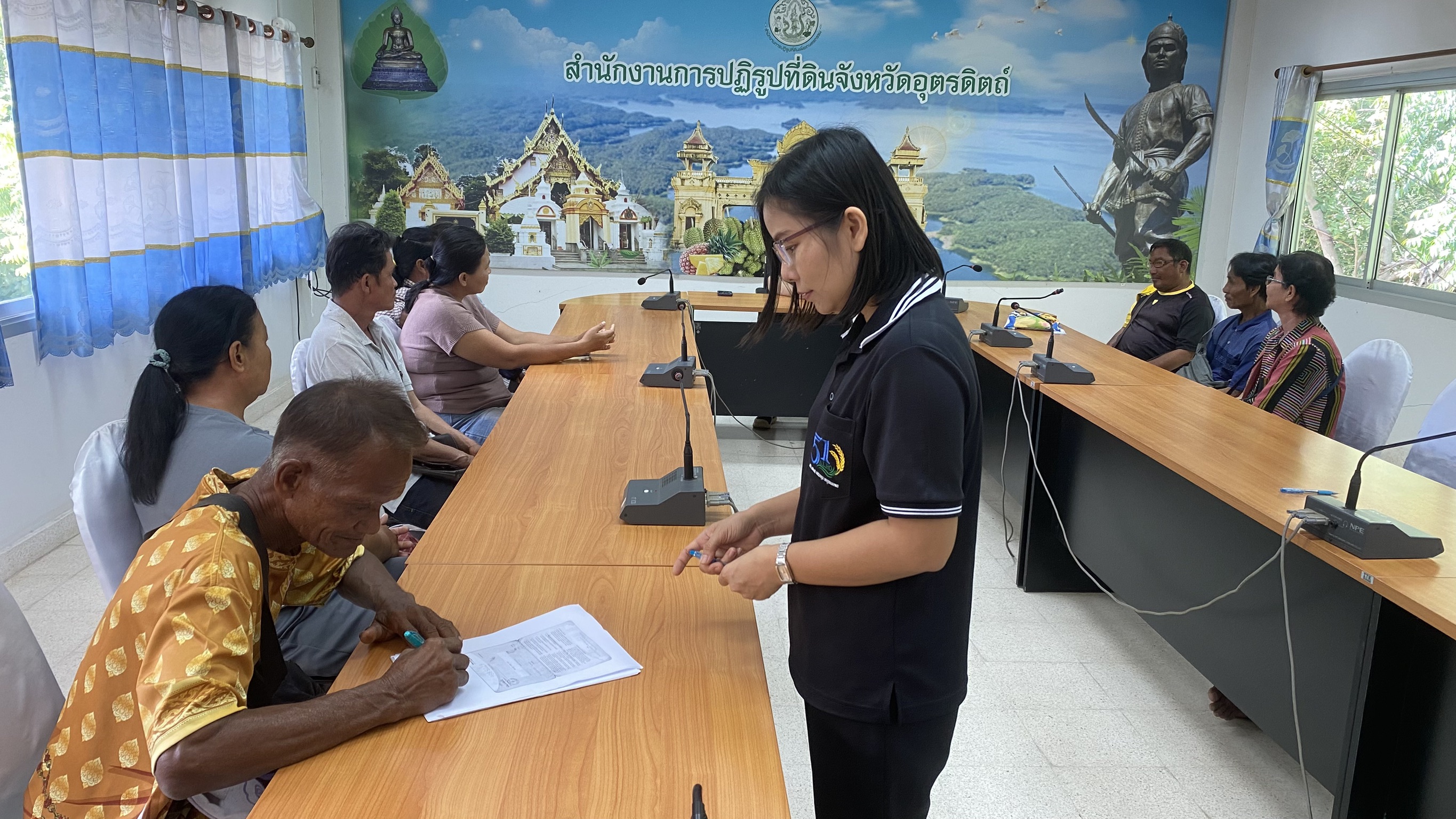 title - ส.ป.ก.อุตรดิตถ์ สนับสนุนสินเชื่อเงินกองทุนการปฏิรูปที่ดินเพื่อเกษตรกรรม ให้กับเกษตรกรในเขตปฏิรูปที่ดิน ครั้งที่ ๕/๒๕๖๙