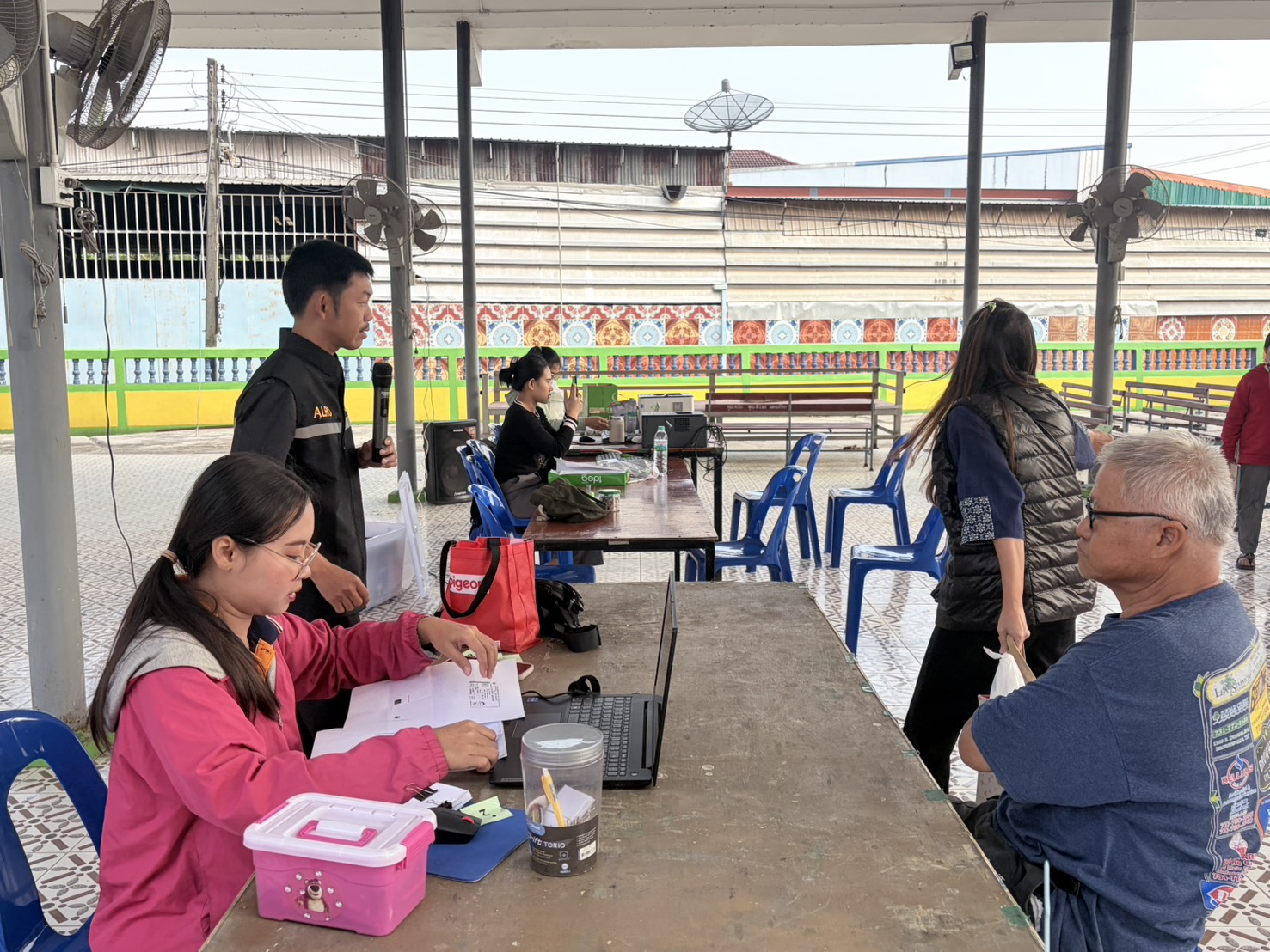 title - ส.ป.ก.อุตรดิตถ์ ออกหน่วยให้บริการรับคำขอออกโฉนดเพื่อการเกษตรในพื้นที่อำเภอตรอน จังหวัดอุตรดิตถ์