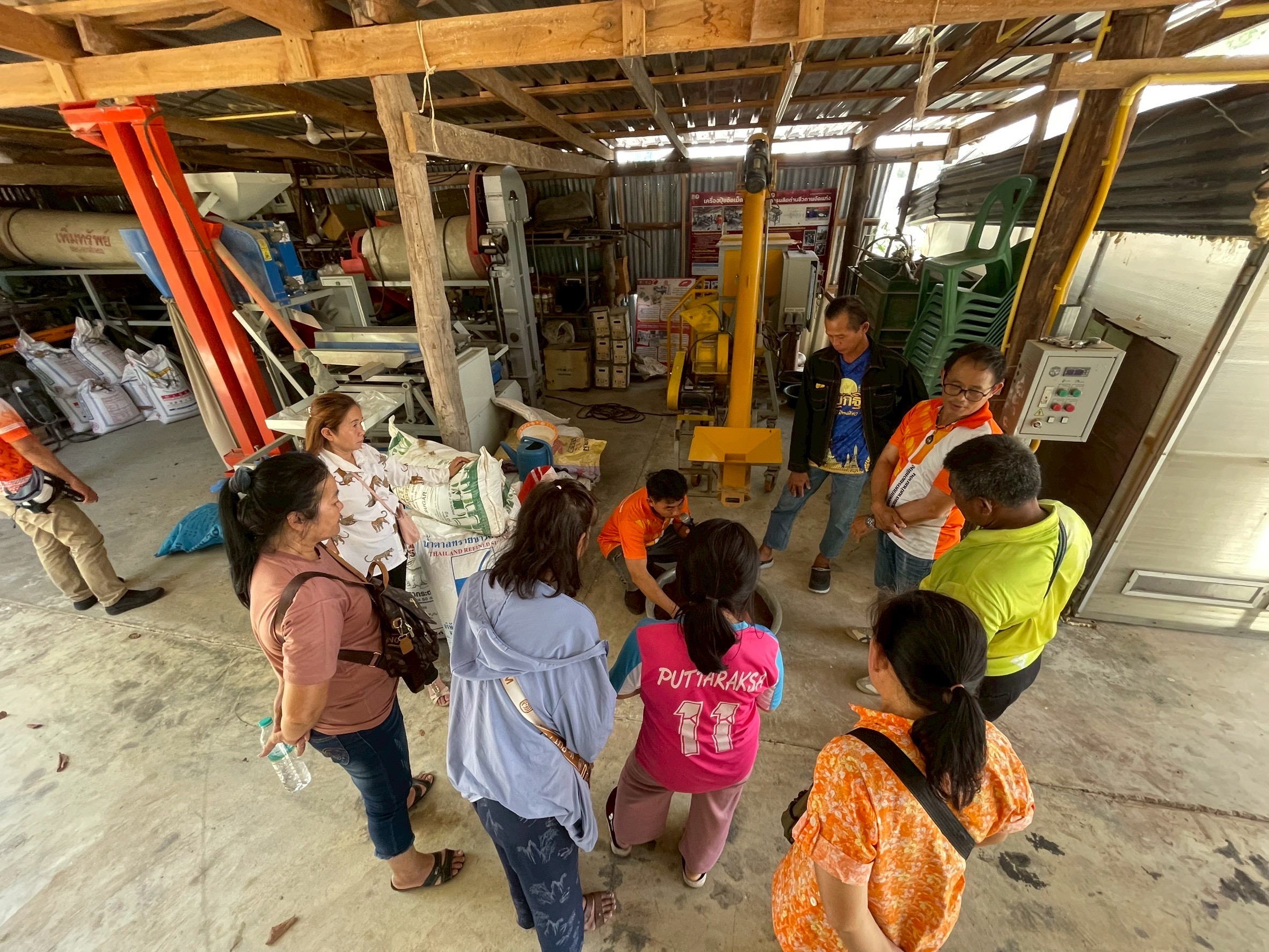 title - ส.ป.ก.อุตรดิตถ์ ดำเนินการจัดสัมมนาและศึกษาดูงานโครงการพัฒนาเกษตรปราดเปรื่อง (Smart Farmer) ปีงบประมาณ พ.ศ. ๒๕๖๙