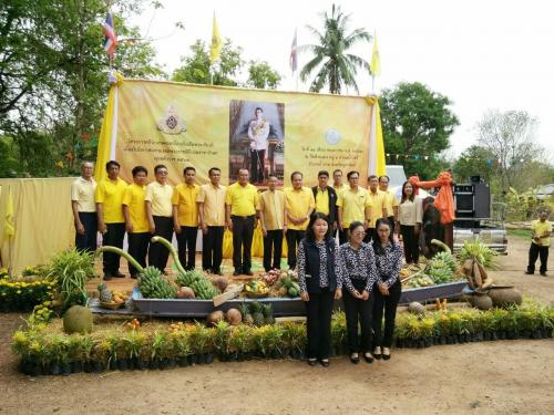 ส.ป.ก.อุตรดิตถ์ เข้าร่วมงานและจัดนิทรรศการตามโครงการคลินิกเกษตรเคลื่อนที่ รวมถึงให้บริการด้านการเกษตรและคลินิกกฎหมายปฏิรูปที่ดิน ณ วัดห้วยแมง ม.ที่ 3 ต.น้ำไคร้ อ.น้ำปาด จ.อุตรดิตถ์  ในวันอังคารที่ 14 พ.ค. 62