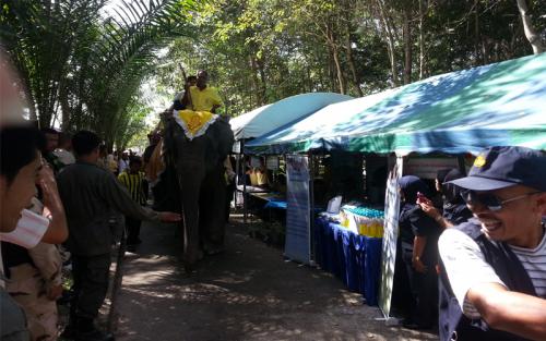 โครงการคลินิกเกษตรเคลื่อนที่ในพระราชานุเคราะห์ ปีงบประมาณ ๒๕๕๘  
