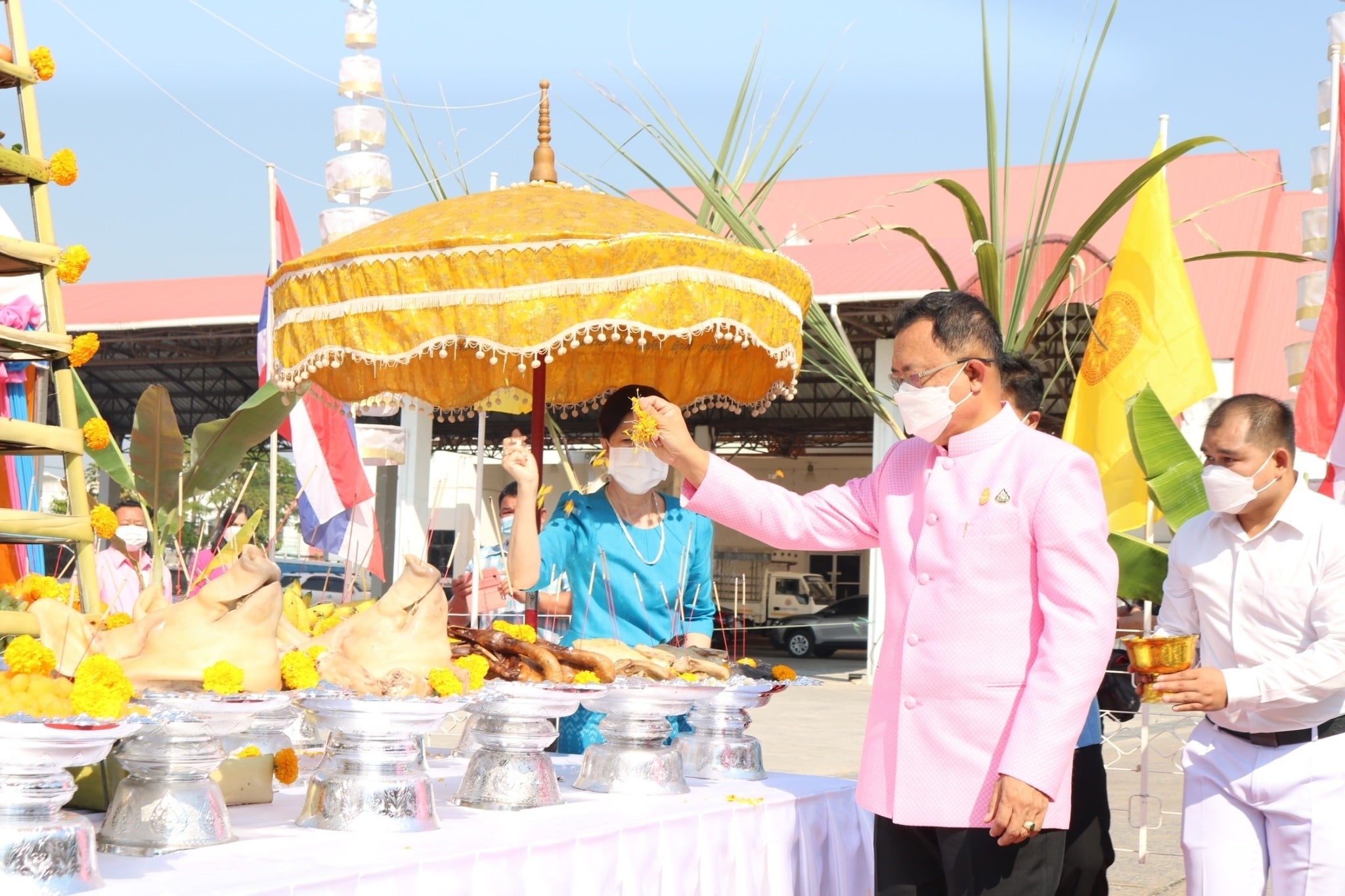 ส.ป.ก.ยโสธร เข้าร่วมพิธีบวงสรวงพระบรมราชานุสาวรีย์ ร.5 เนื่องในวันสถาปนาจังหวัดยโสธร ประจำปี 2565 “สะออน 50 ปี ศรียโสธร”