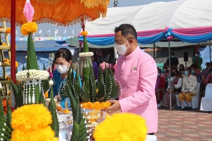 ส.ป.ก.ยโสธร เข้าร่วมพิธีวางขันหมากเบ็ง และพิธีบวงสรวงอนุสาวรีย์พระสุนทรราชวงศา (สิงห์) เนื่องในวันสถาปนาจังหวัดยโสธร ประจำปี 2565 “สะออน 50 ปี ศรียโสธร”