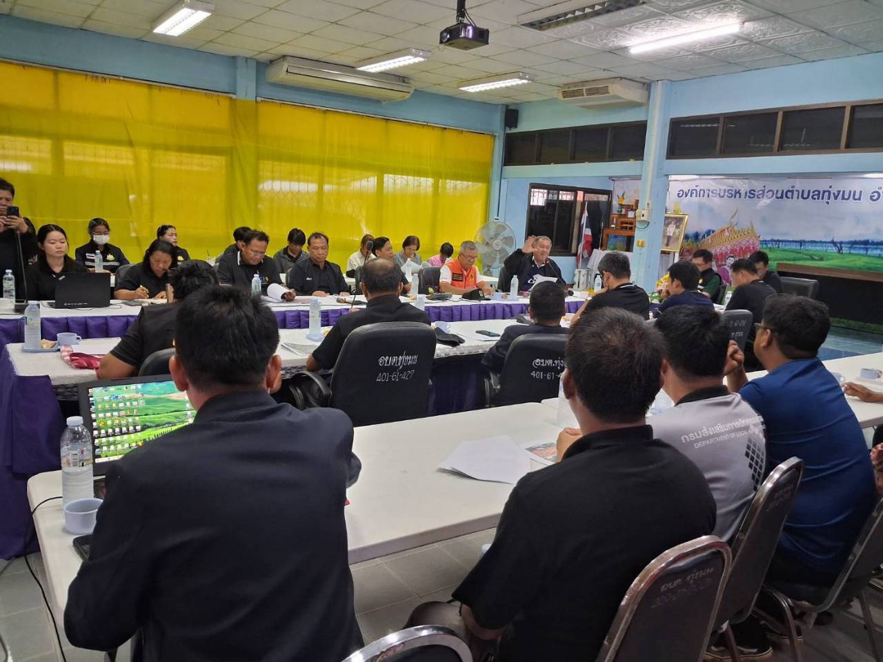 title - ส.ป.ก.ยโสธร ร่วมสำรวจพื้นที่และประชุมหารือแนวทางแก้ไขปัญหาน้ำป่าไหลหลากและดินโคลนทับถม ณ องค์การบริหารส่วนตำบลทุ่งมนตำบลทุ่งมน อำเภอคำเขื่อนแก้ว จังหวัดยโสธร
