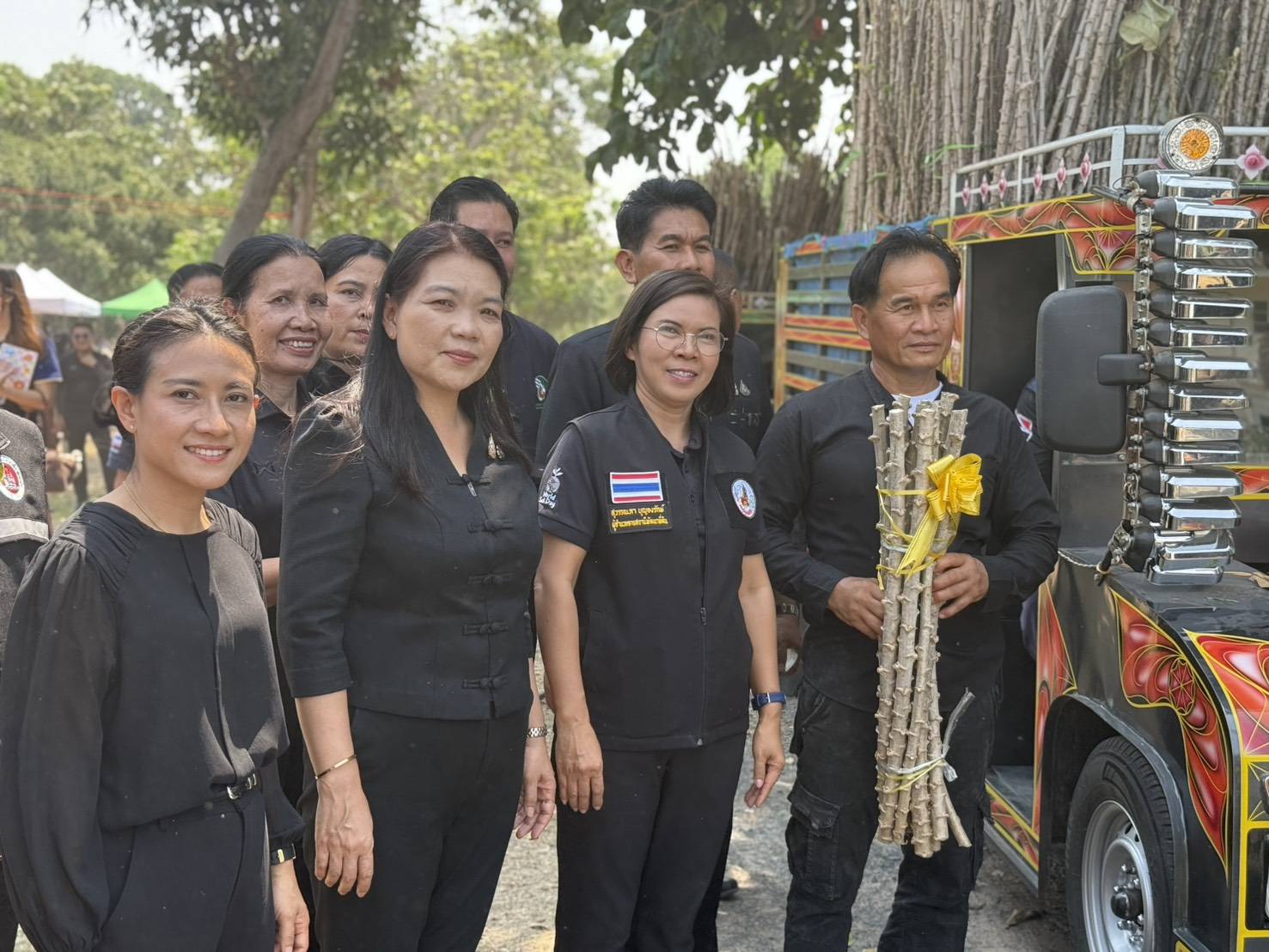 title - ส.ป.ก. ยโสธร ร่วมพิธีส่งมอบท่อนพันธุ์มันสำปะหลังพันธุ์ต้านทานโรคใบด่างมันสำปะหลัง