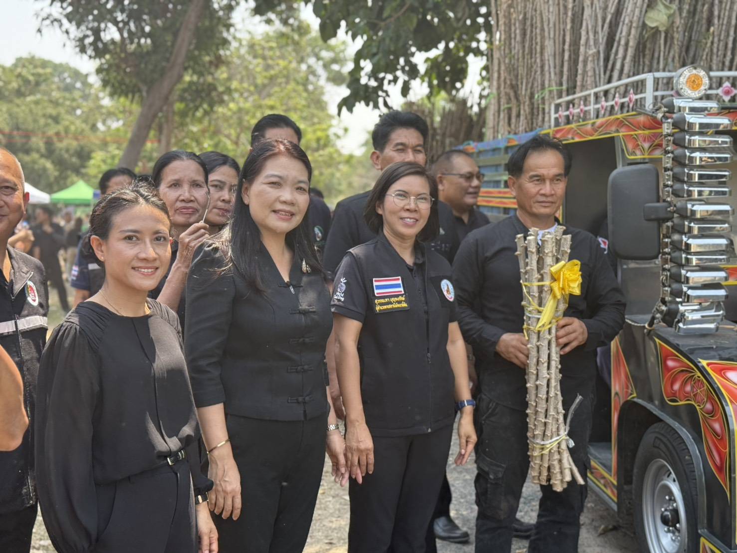 title - ส.ป.ก. ยโสธร ร่วมพิธีส่งมอบท่อนพันธุ์มันสำปะหลังพันธุ์ต้านทานโรคใบด่างมันสำปะหลัง