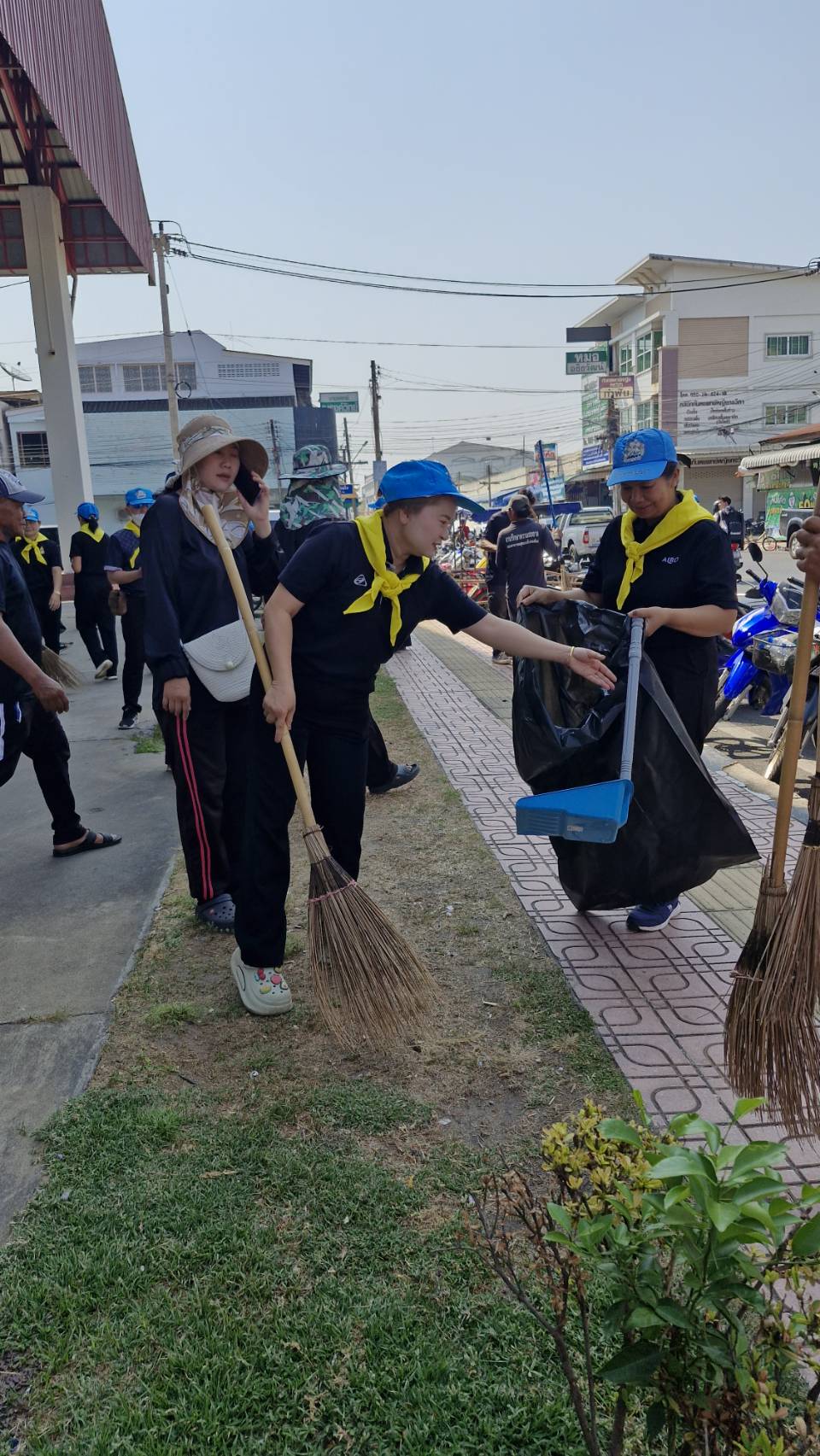 title - ส.ป.ก.ยโสธร ร่วมกิจกรรมจิตอาสาพัฒนา เนื่องในวันที่ระลึกพระบาทสมเด็จพระนั่งเกล้าเจ้าอยู่หัวพระมหาเจษฎาราชเจ้า