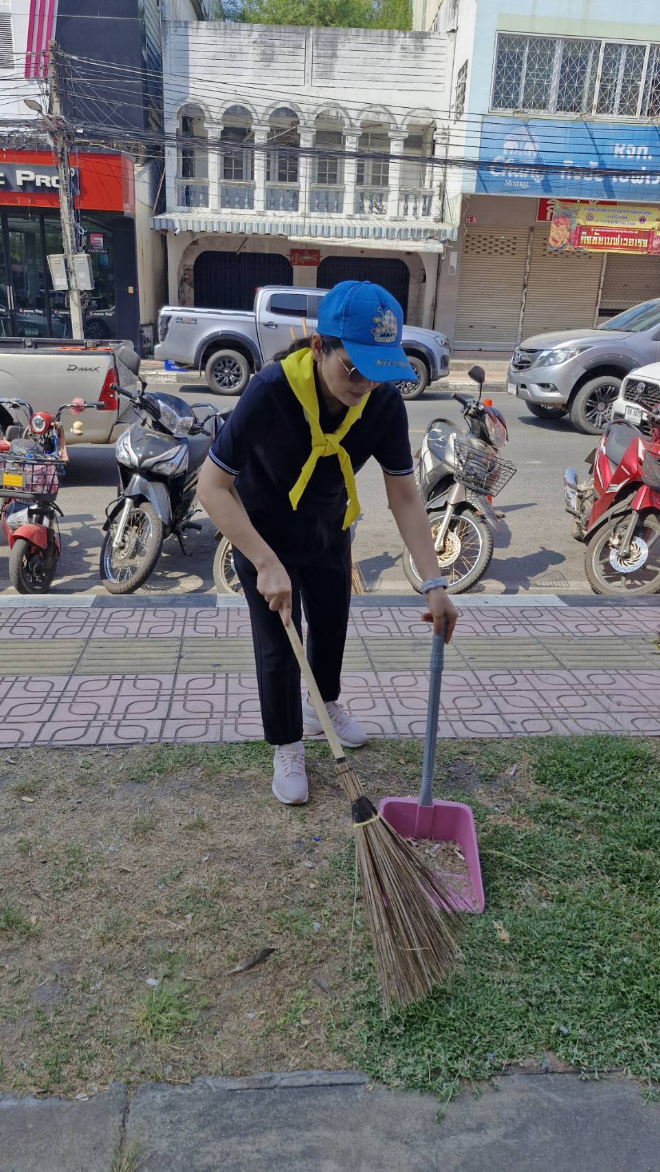 title - ส.ป.ก.ยโสธร ร่วมกิจกรรมจิตอาสาพัฒนา เนื่องในวันที่ระลึกพระบาทสมเด็จพระนั่งเกล้าเจ้าอยู่หัวพระมหาเจษฎาราชเจ้า