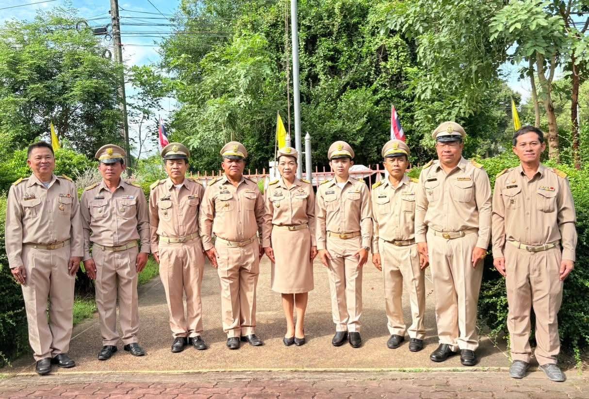 title - ส.ป.ก.ยโสธร เชิญธงชาติไทยและร้องเพลงชาติไทย  เนื่องในวันพระราชทานธงชาติไทย ประจำปี 2569